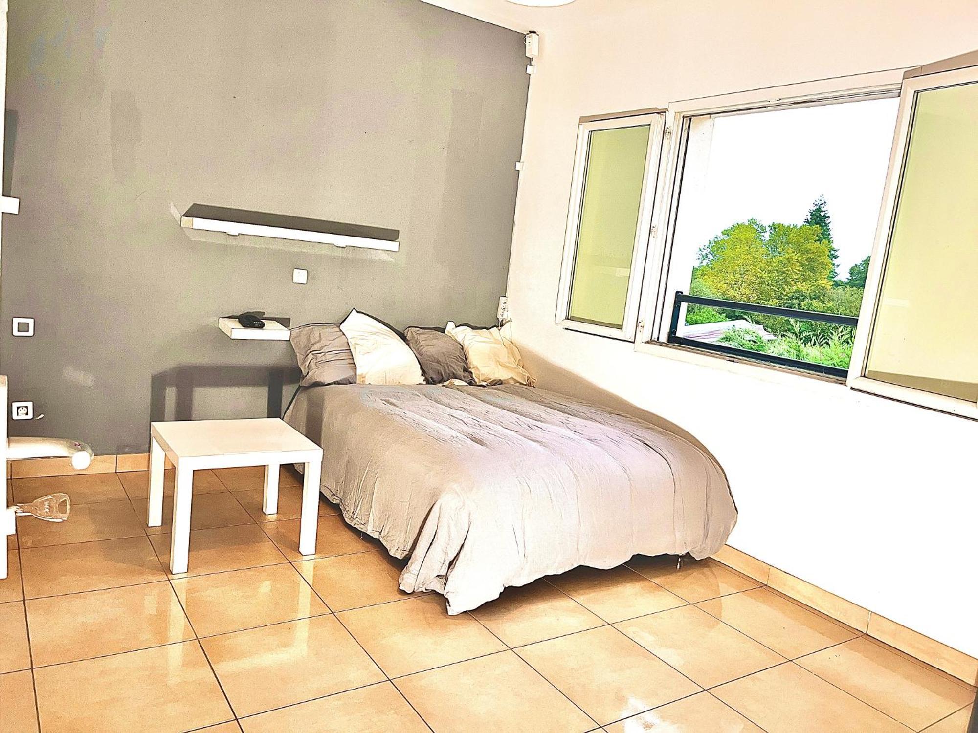 Room In House Villefontaine Esterno foto